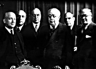 Azaña es justo lo contrario de la Constitución española de 1978