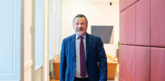 “Es el momento para un auge de la derecha y una vuelta a ideas tradicionales y conservadoras”: Una entrevista con Johan Deckmyn