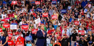 “Políticamente, a la gente le ha gustado ver que el gobierno de Trump recupera el país en nombre de los estadounidenses”: Una entrevista con Joshua Treviño